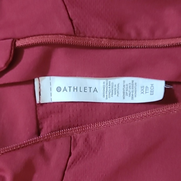 Athleta XS Pullover, Qtr zip, cranberry - Picture 2 of 4